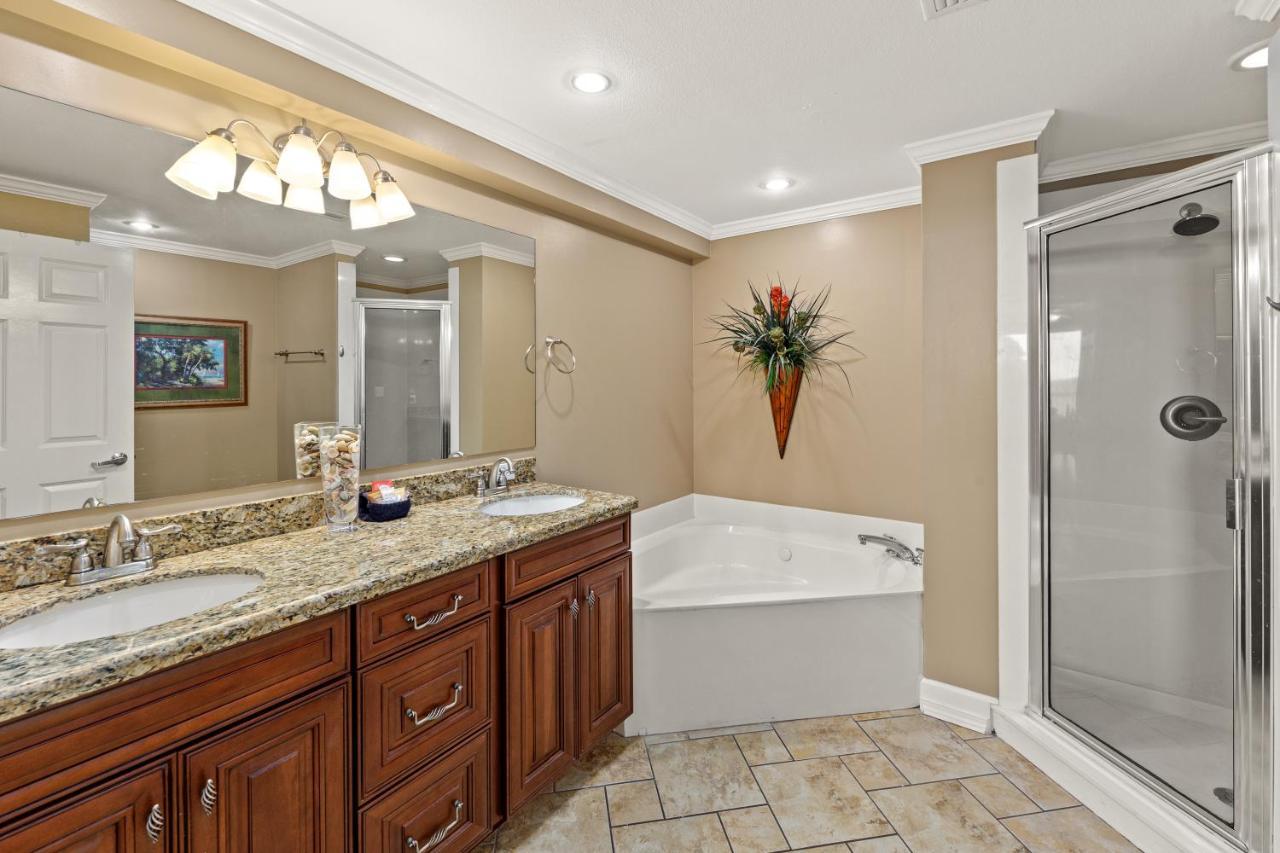 Gulf Front Master Bedroom! 2 Pools & Hot Tubs! Sleeps 8! Panama City Beach Εξωτερικό φωτογραφία